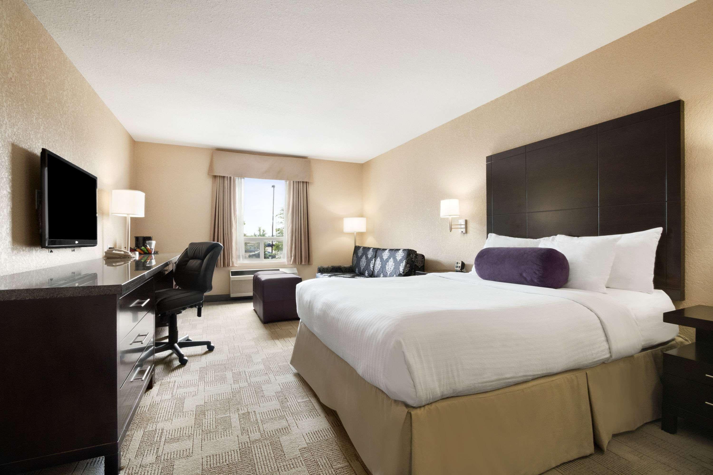 Days Inn By Wyndham Calgary Airport Zewnętrze zdjęcie