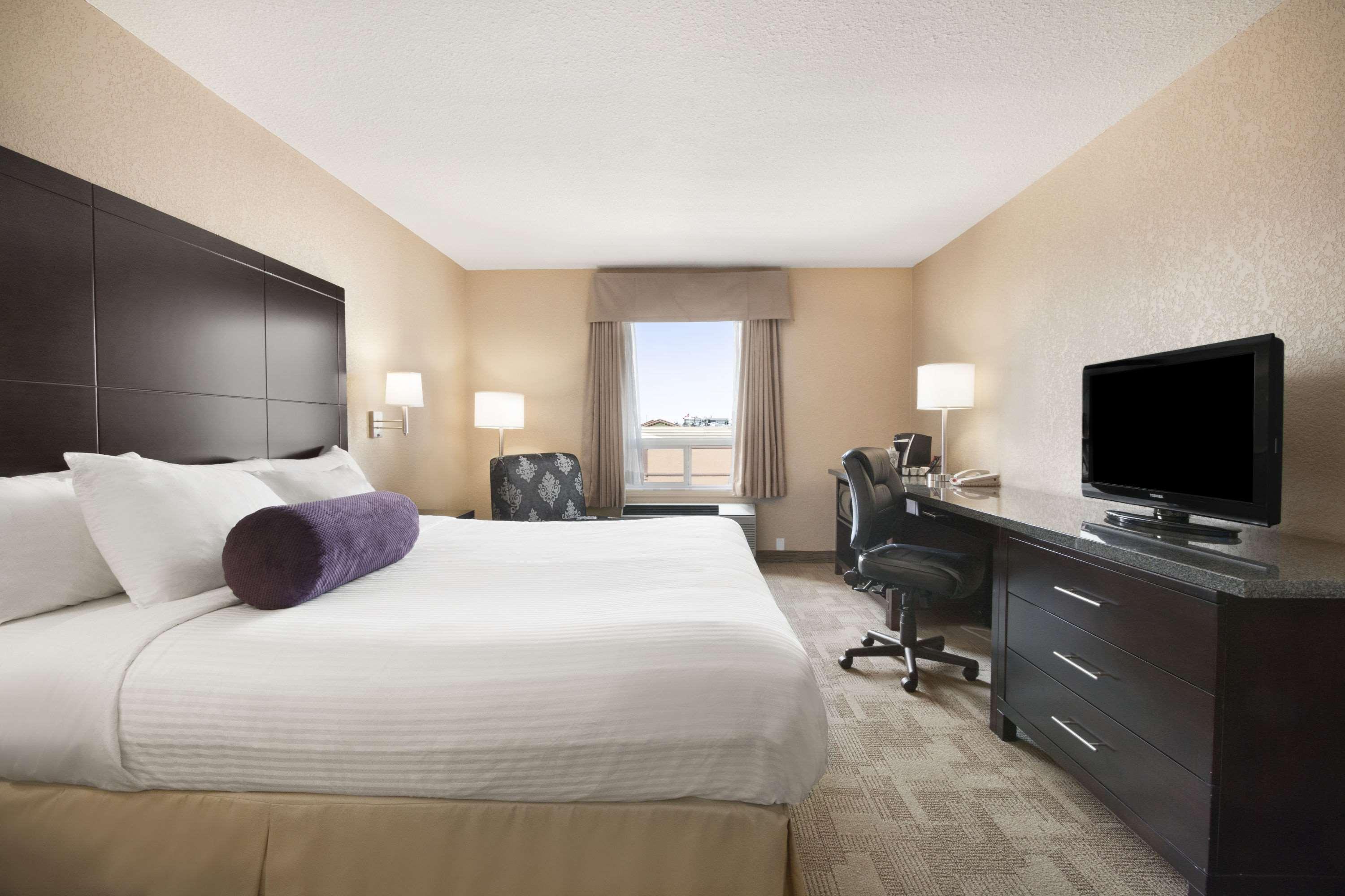 Days Inn By Wyndham Calgary Airport Zewnętrze zdjęcie