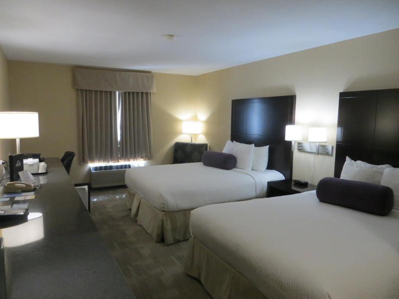 Days Inn By Wyndham Calgary Airport Zewnętrze zdjęcie