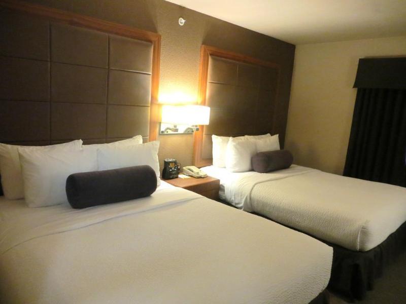 Days Inn By Wyndham Calgary Airport Zewnętrze zdjęcie